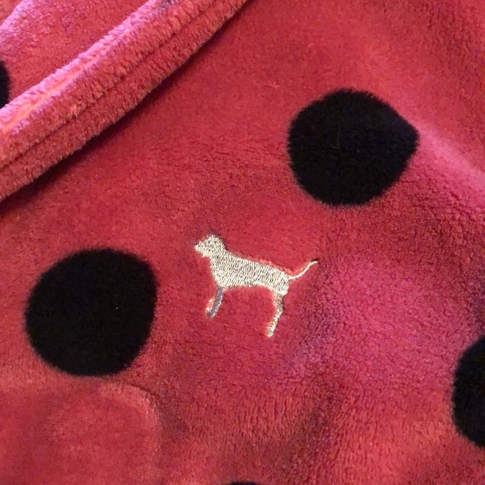 PINK Robe - Picture 2 of 5